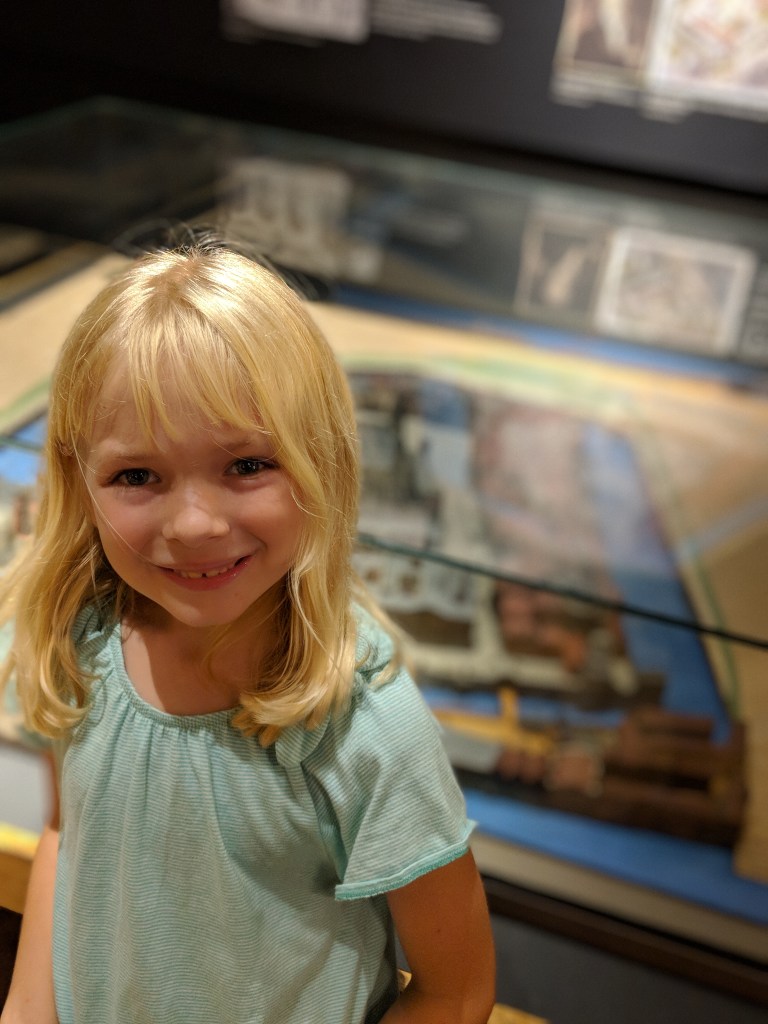 00100dPORTRAIT_00100_BURST20180726155946007_COVER